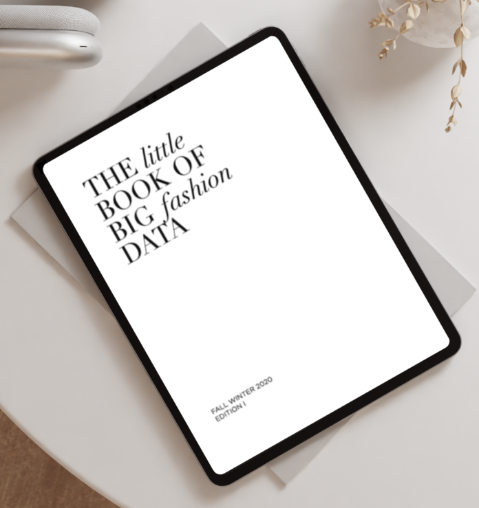 Minimal Aesthetic Ipad On The Table Mockup Instagram Story